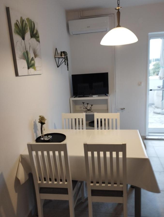 Apartmani Lucica Jezera Exterior photo